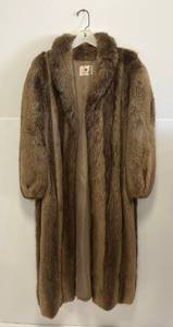 Vintage Womens Fur Coat Made In Canada