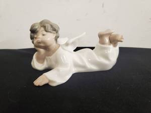 Lladro Angel Laying Down Figurine