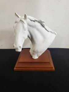 Kaiser Bisque Horse Head