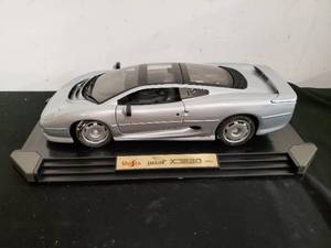 Model 1992 Jaguar XJ220 By Maisto