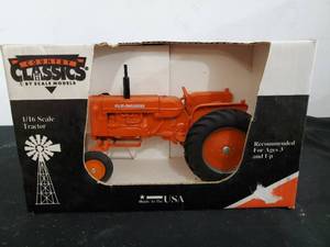 Model AGCO Allis-Chalmers Tractor