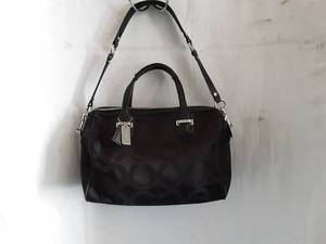 Coach Black Dr. Bag 12L x 4D x 9H