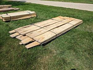Pallet Lot of Rough Sawn and Kiln Dried SOFT MAPLE Boards - Lengths Up to 120, Thickness 1, Width Mostly 8 to 11-12
