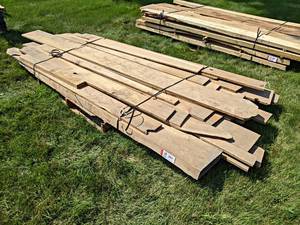 Pallet Lot of Rough Sawn and Kiln Dried OAK Boards - Lengths Up to 120, Thickness 1, Width Mostly 6 to 10-12