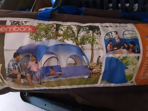 lot 1 image: Embark Instant 8-Person Cabin Tent