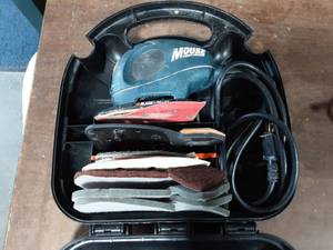 lot 11 image: Black & Decker Mouse SanderPolisher With Pad, Sandpaper & Case