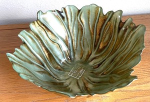 lot 16 image: Art Glass Bowl by ARDA Glassware
