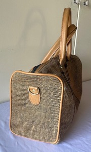 lot 82 image: Fabulous Fifth Ave Bag