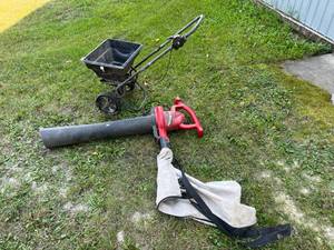 Toro Blower Vac & Lawn Spreader