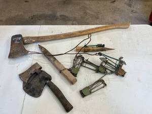 Traps, Axe & Hatchet