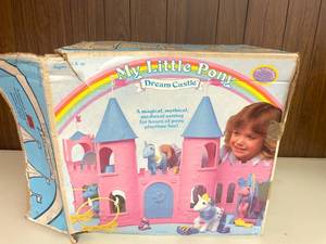 Vintage My Little Pony Dream Castle Playset