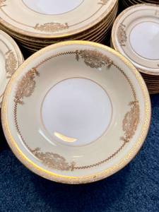 Noritake Bancroft 5481 China Set