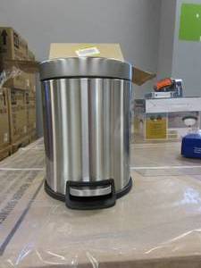 lot 469 image: STYLEWELL 1.3 Gal. Stainless Steel Round Step-On Trash Can (BRAND NEW)