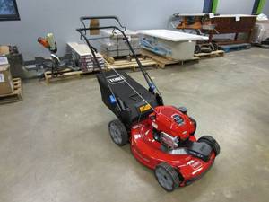 lot 524 image: TORO 21445 22 in. Recycler SmartStow Briggs & Stratton High Wheel FWD Gas Walk Behind Self Propelled Lawn Mower (LIKE NEW CONDITION)