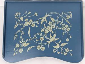 lot 57 image: Vintage Stanley Adjustable Tabletop Writing Desk with Hummingbirds