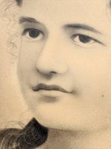 lot 56 image: Oval Framed Original Victorian Portrait of Girl Named Edna