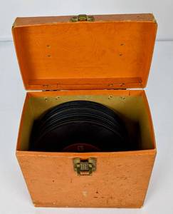lot 73 image: Vintage 45 Records and Case