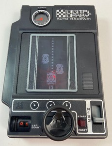 lot 95 image: Vintage 1978 Tomy Digital Derby Auto Raceway Toy- Works