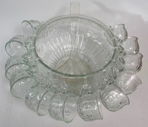 lot 278 image: Vintage 1960s Glass Punch Bowl with Punch Cups & Hangers- Jeanette Glass Company