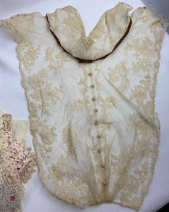 lot 345 image: Giant Lot of Vintage Lace Doilies, Handkerchief and Cloth Napkins, and Other Assorted Linen, Cotton and Lace Items