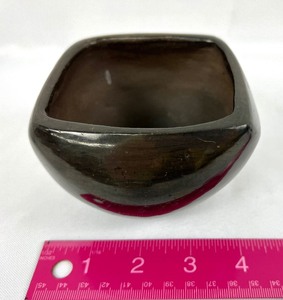 lot 333 image: Four Vintage Native Black Pottery Vessels - Santa Clara Pueblo