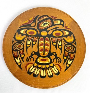 lot 369 image: Vintage Native Art from the Pacific NorthwestAlaska - Wooden Plate and Signed Stone Carvings