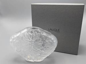 6 Lalique Mahe Crystal Vase, Complete