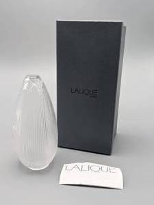 Lalique 6-18 Coeur de Fleur Crystal Vase w Box