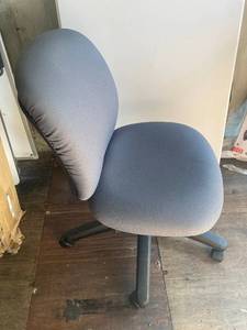 HON Armless Chair