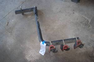 Bicycle hitch mount with 3 bike hol...