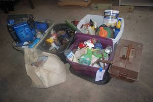 Garage lot with steam cleaner, auto...