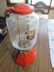 Antique peanut machine w glass glo...