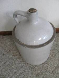 Red Wing 5 jug in good condition (s...
