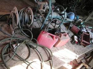 Portable hose reels and hose, gas c...