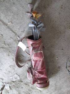 Vintage golf clubs and bag...