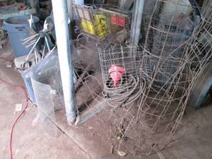 Chicken wire, fence wire, Brute gar...
