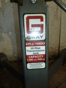 lot 11 image: Gray Transmission Jack