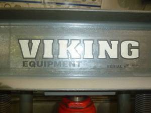 lot 15 image: Viking Shop Press 30 Ton