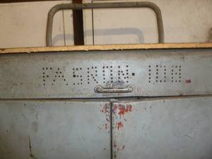 lot 30 image: Rolling Storage Cabinet