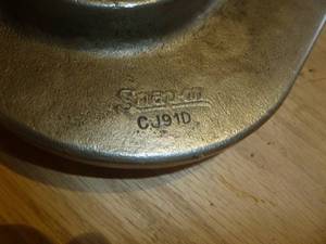 lot 105 image: Snap On U-Joint Press