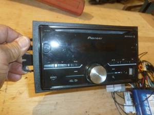 lot 163 image: Pioneer Auto Radio