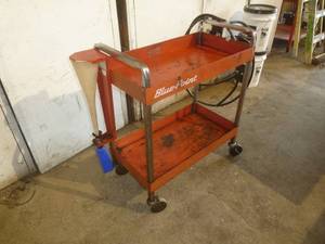 lot 177 image: Blue Point Roll Away Cart & Pump