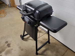 New Char-Broil 2 Burner Gas Grill  BBQ