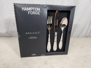New Hampton Forge Argent 45 Piece Silverware Set