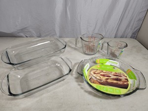 New Glass Bakeware and Measuring Cups