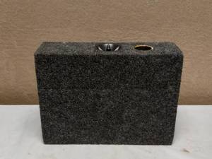 lot 20 image: KICKER SPEAKER