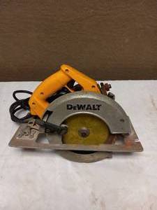 lot 32 image: DEWALT DRILL & CIRCLE SAW
