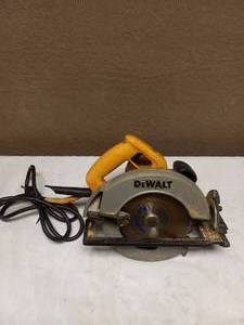 lot 33 image: DEWALT CIRCULAR SAW & DRILL