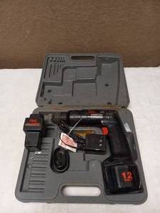 lot 37 image: SKIL DRILL KIT WITH CHARGER