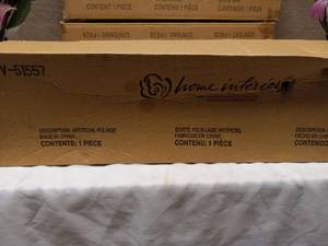 lot 60 image: WALL SHELVES & FLOWERS